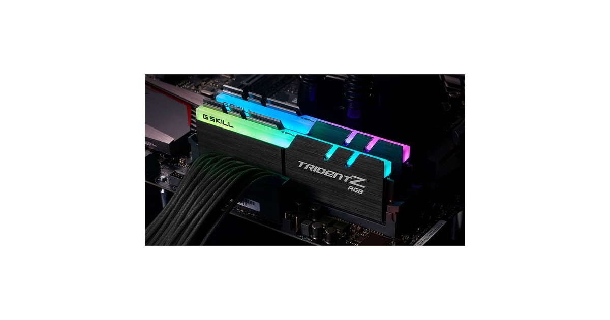 F4-3600C18D-32GTRS RGB (2x16Go DDR4 3600 PC28800) - F43600C18D32GTRS