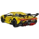 CaDA Sports Car - LP700 Sports Car Constructiespeelgoed C63004W, Schaal 1:10