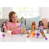 Mattel Barbie Color Reveal met hip thema en 6 verrassingen Pop met kleurverandering, Assortiment product