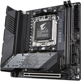 GIGABYTE B650I AORUS ULTRA socket AM5 moederbord Zwart/zilver, RAID, 2.5 Gb-LAN, Wi-Fi 6E, BT 5.2, Sound, Mini-ITX